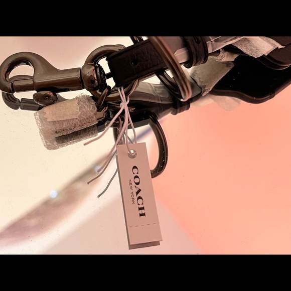 Coach Travel Tag - Picture 4 of 5